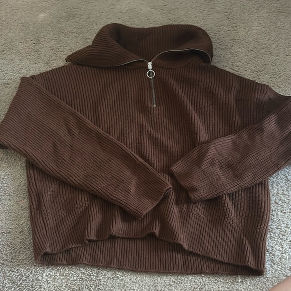 F21 Quarter zip - Picture 1 of 2